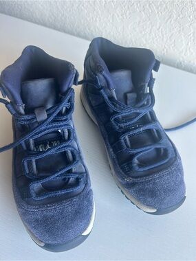 Jordan Kids Navy Blue High-Top Sneakers